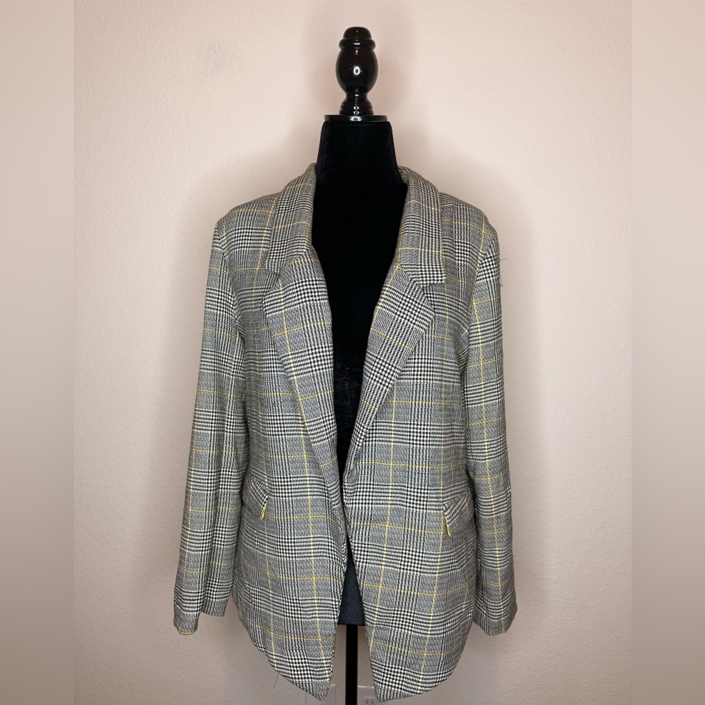 New York & Company Gray and Yellow Checkered Blazer